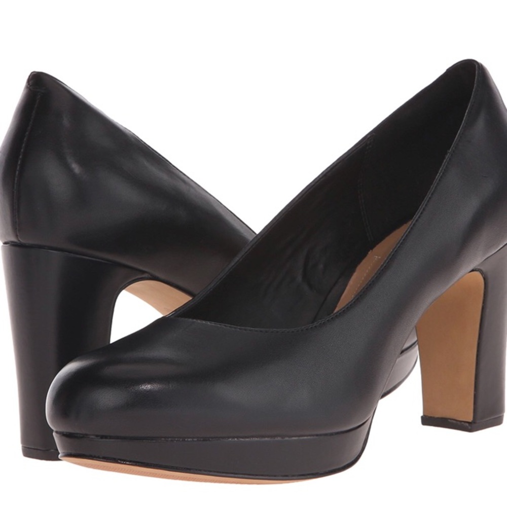 Clarks Classic Black Leather Dress Pumps, Size 8 M